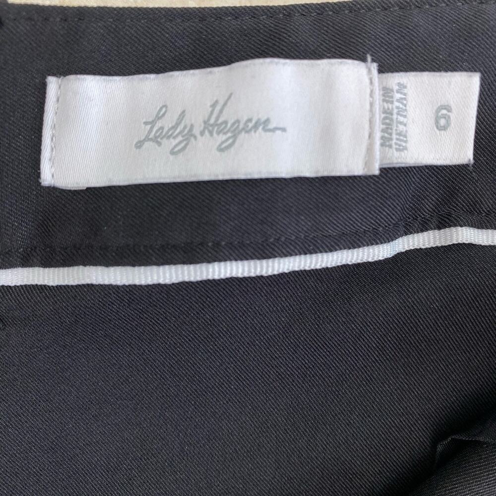 Lady Hagen Shorts 6 - Picture 8 of 8